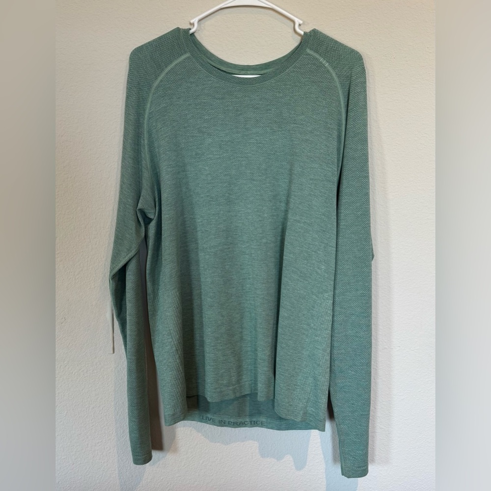 Men’s Lululemon green, long sleeve Tech